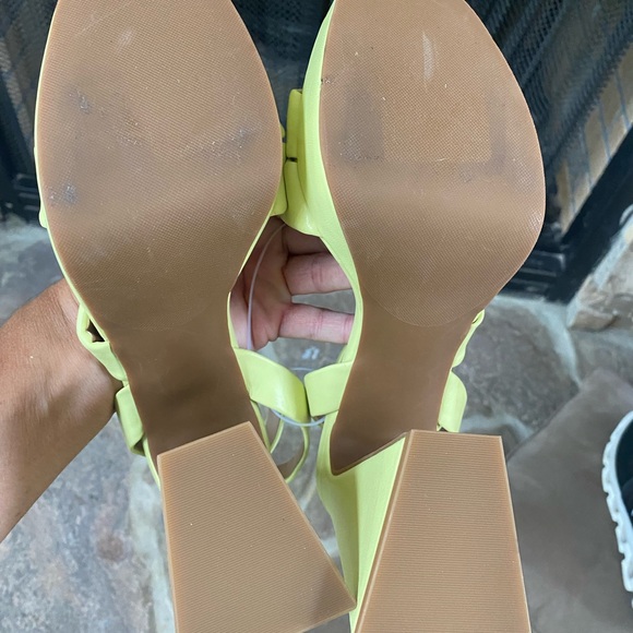 Abound Tracy size 8 Nordstrom platform block heel wrap sandals neon green yellow - Picture 4 of 6